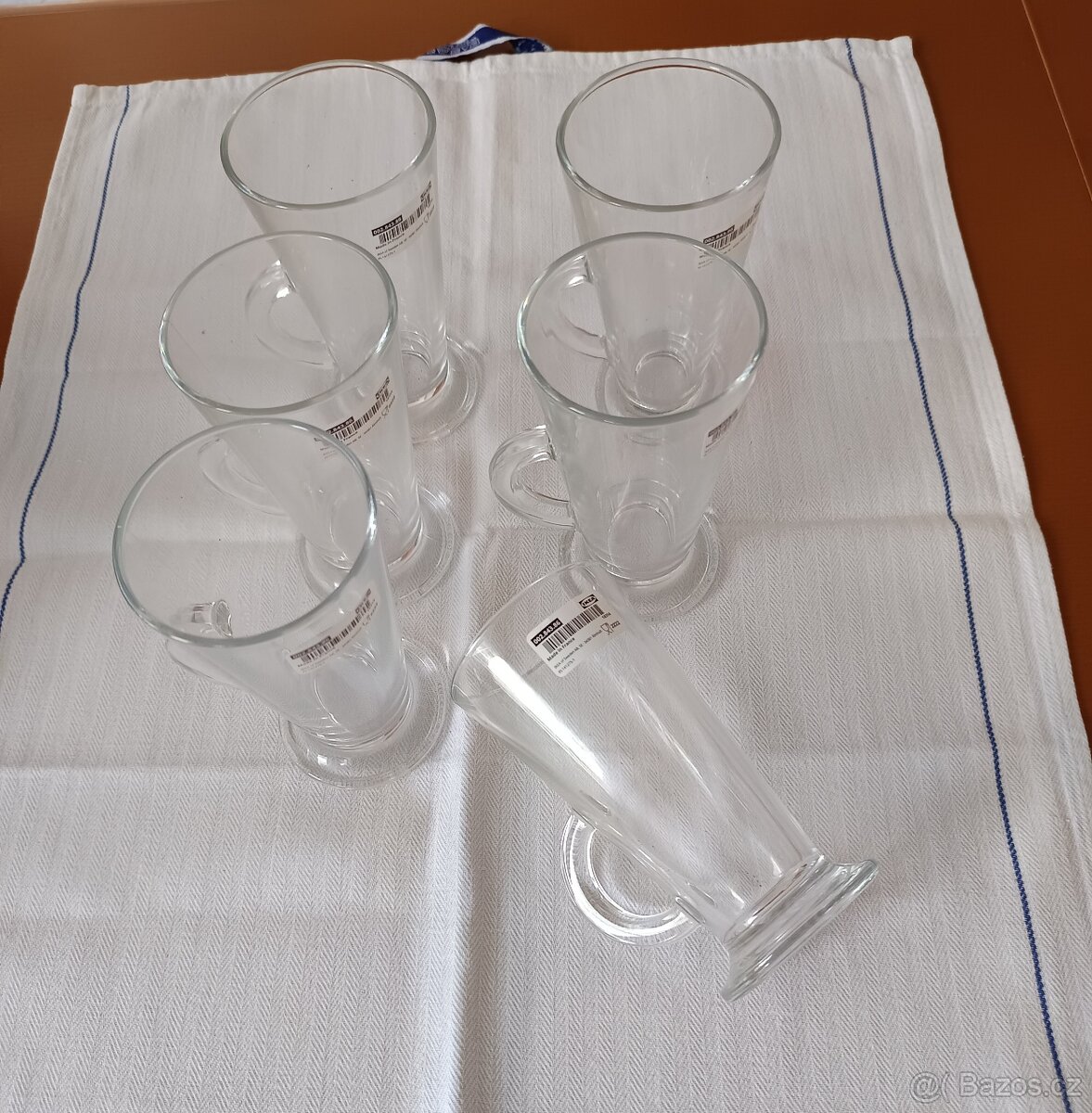 Sklenice s ouškem a zesíleným dnem