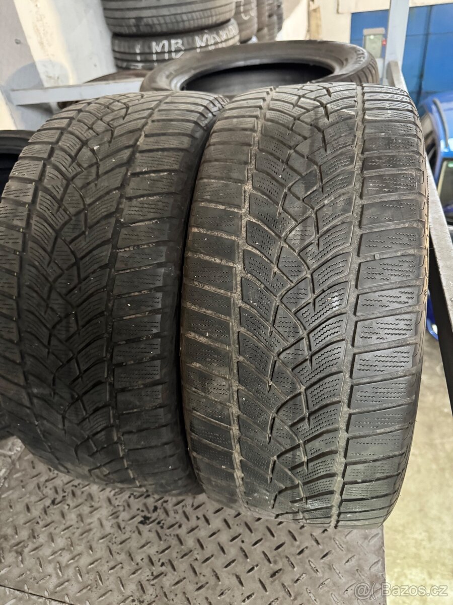 2x zimni pneu 245/40/19