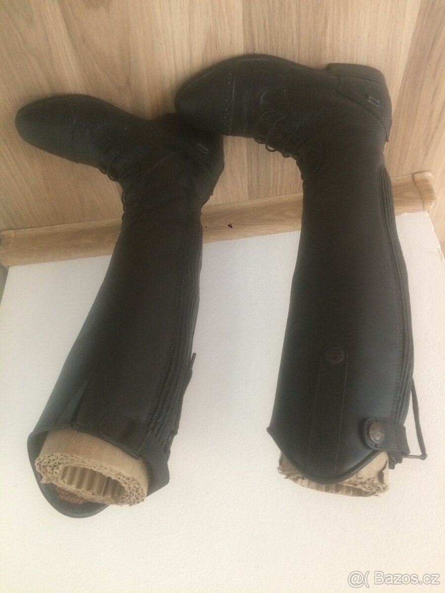 Jezdecké boty HKM