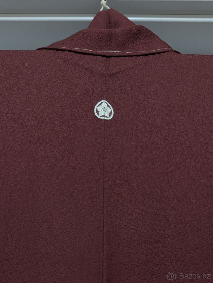 Vínově červené dámské iromuji kimono