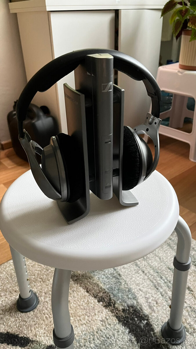 Sluchátka Sennheiser R180