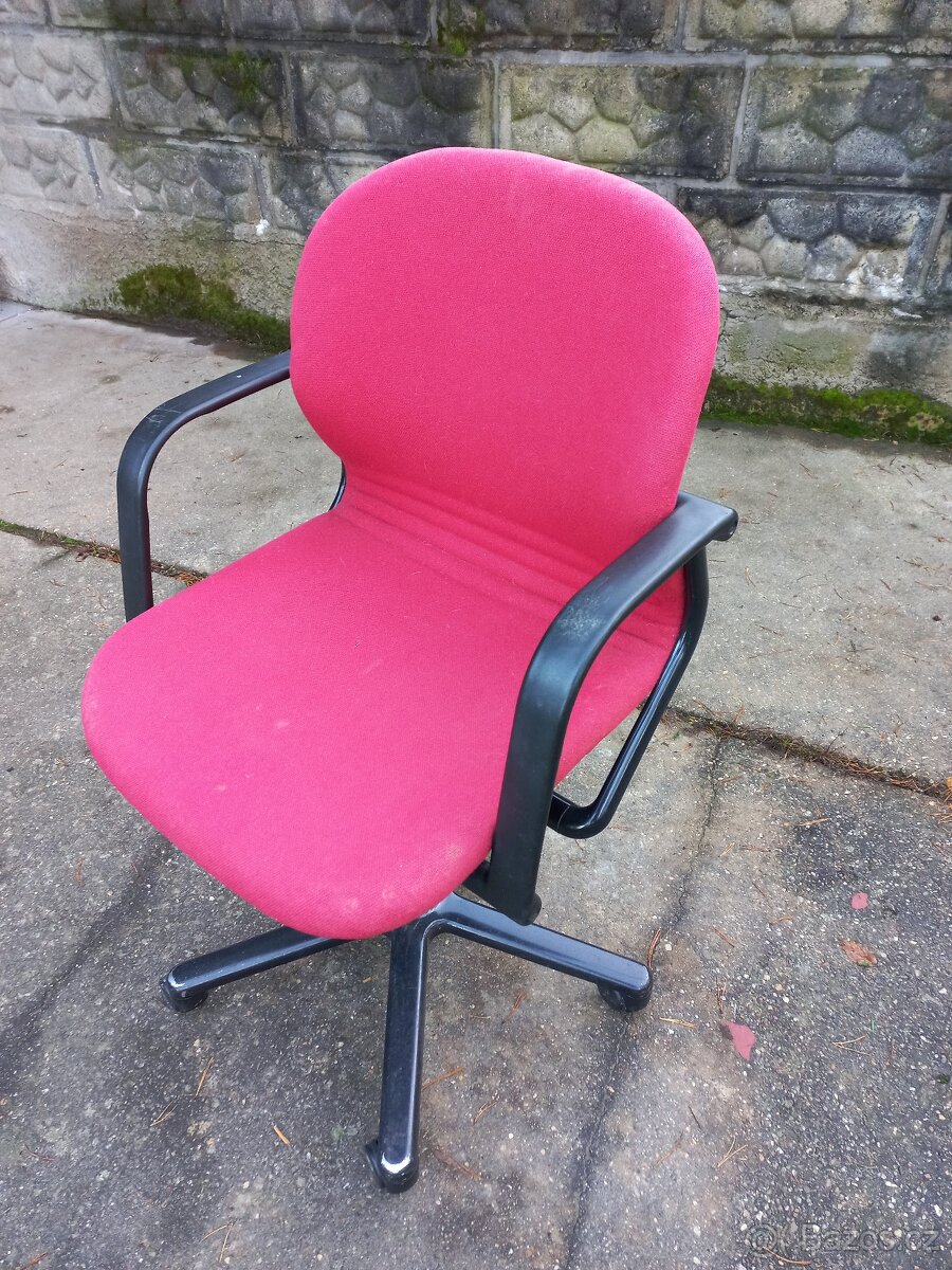 Kancelářská kolečková židle