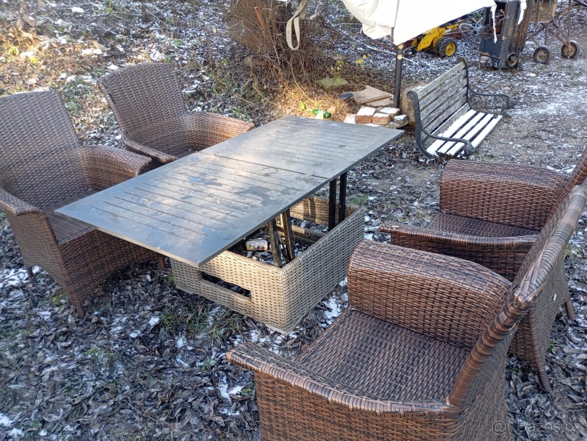 Ratanové židle+stůl