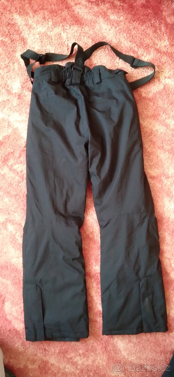 Prodám úplně nové a nenošené lyžařské kalhoty vel. 146/152