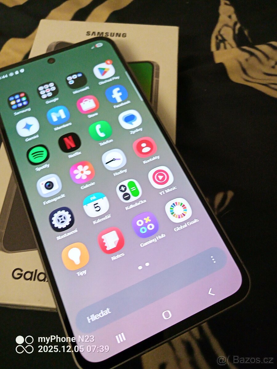 Samsung Galaxy A56 5G top stav