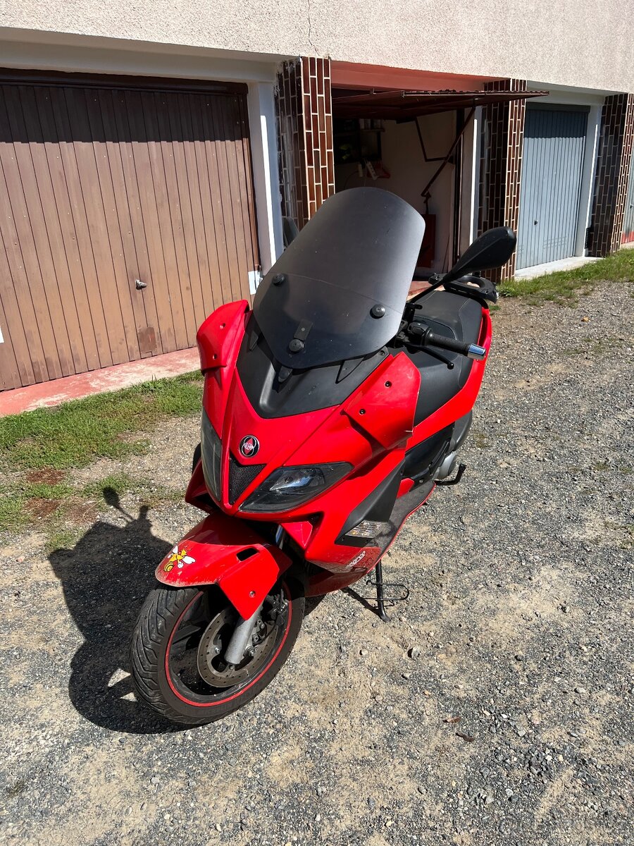 Gilera Nexus 300