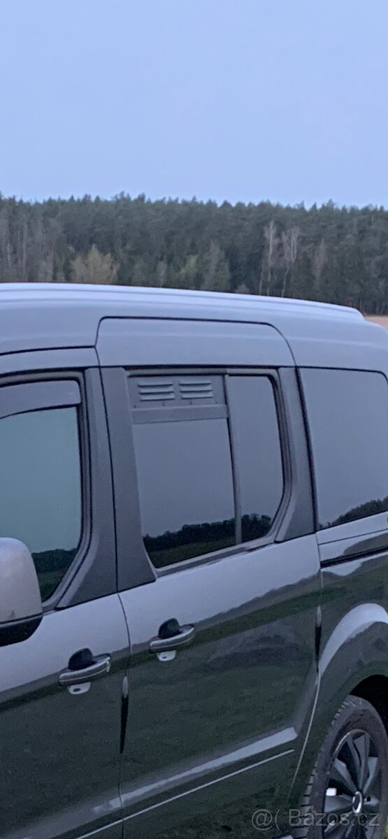 Vetraci mrizka tourneo connect