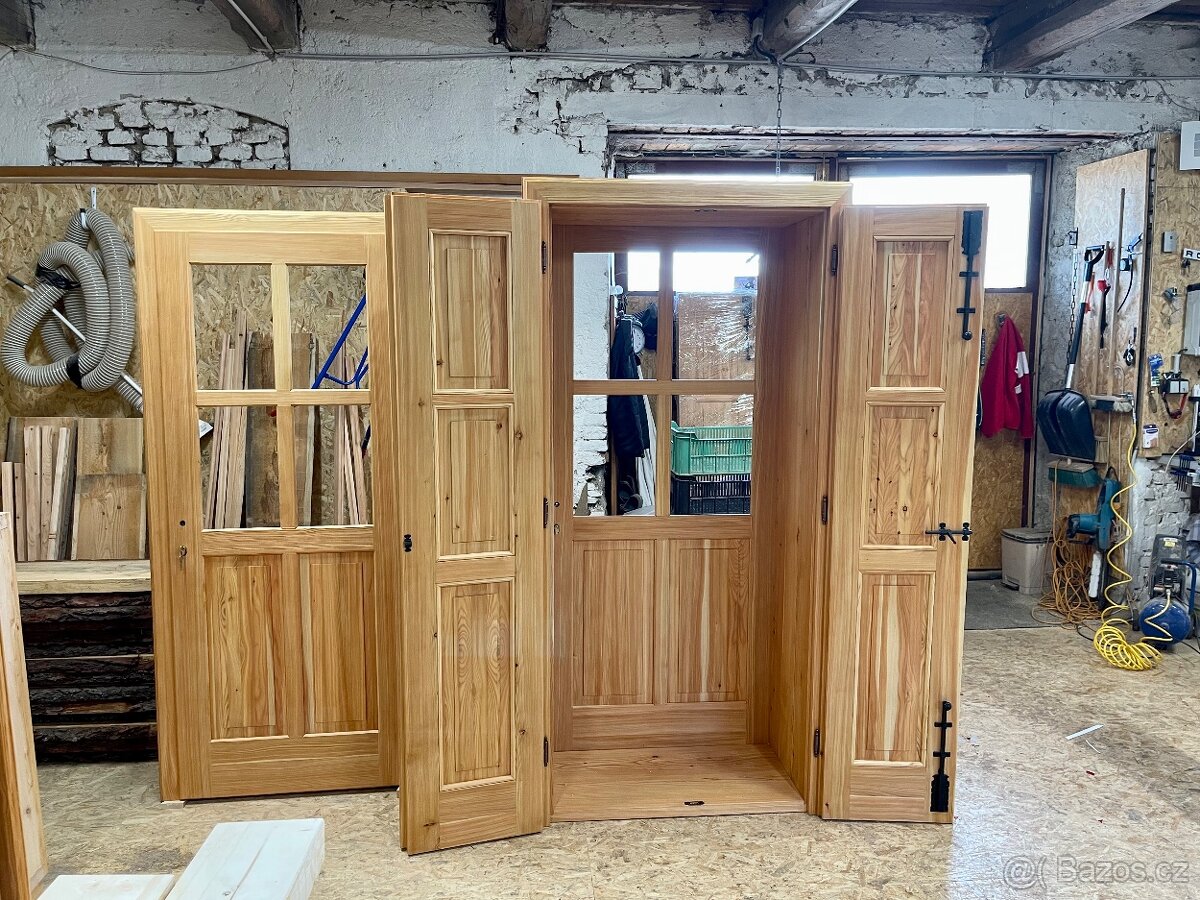 Modřínové dveře,okna