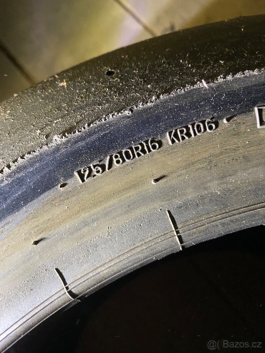 Pneu 125/80 R16