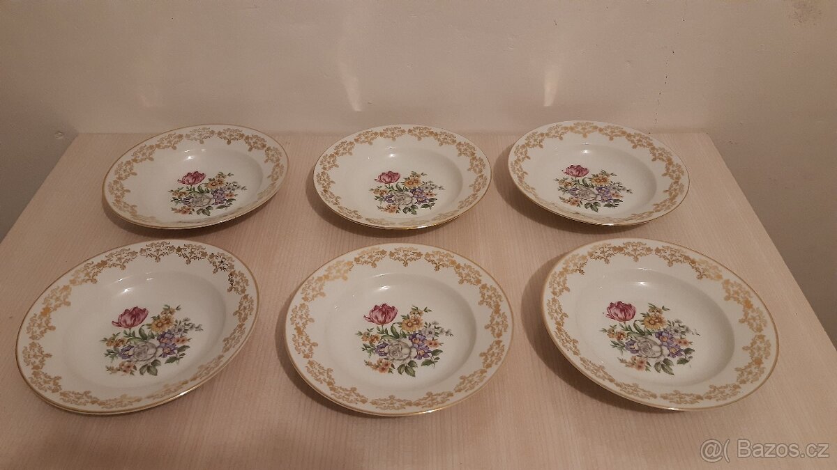 Porcelánové zdobené hluboké talíře