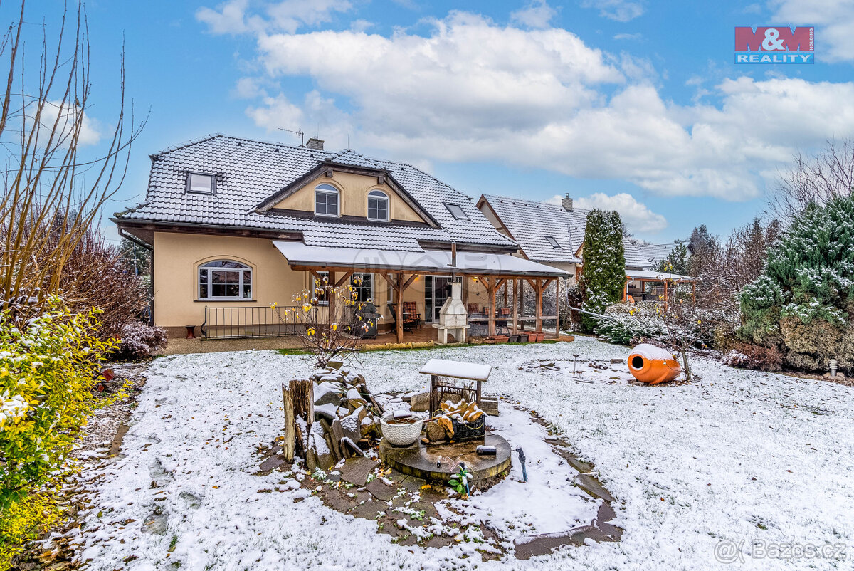 Prodej rodinného domu, 439 m², Chýně, ul. Dlouhá
