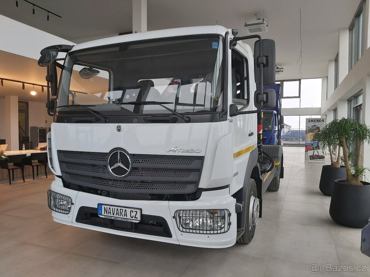 NOVÝ MERCEDES ATEGO RUKA + NOSIČ KONTEJNERU
