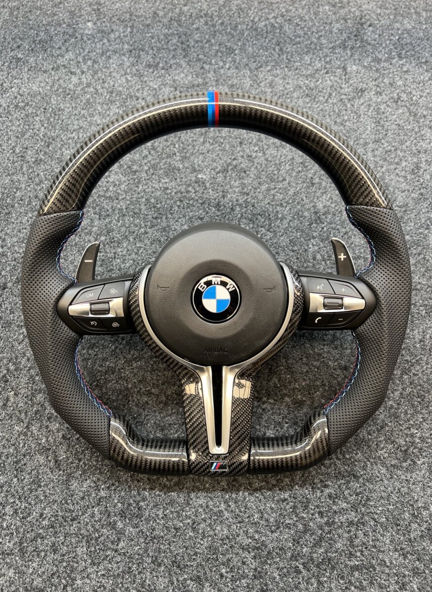 BMW performance volant carbon fiber