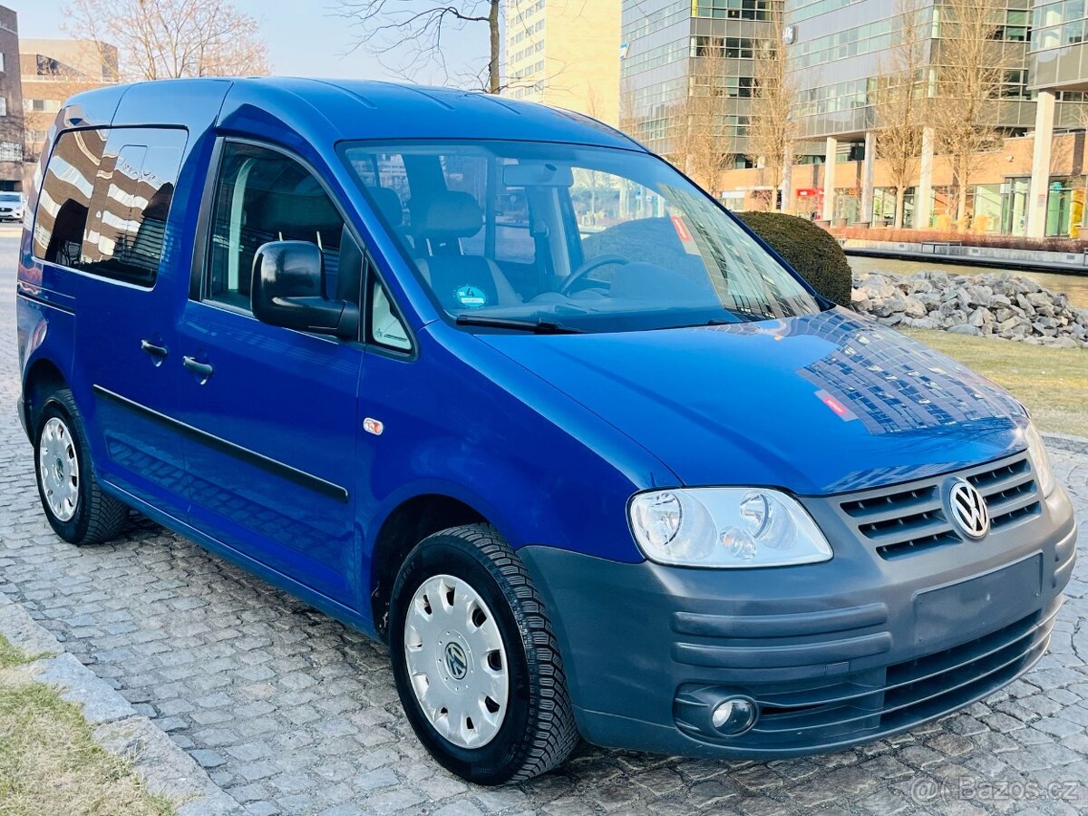 Volkswagen Caddy 1.4i MANUÁL 7MÍST KLIMA SERVISKA