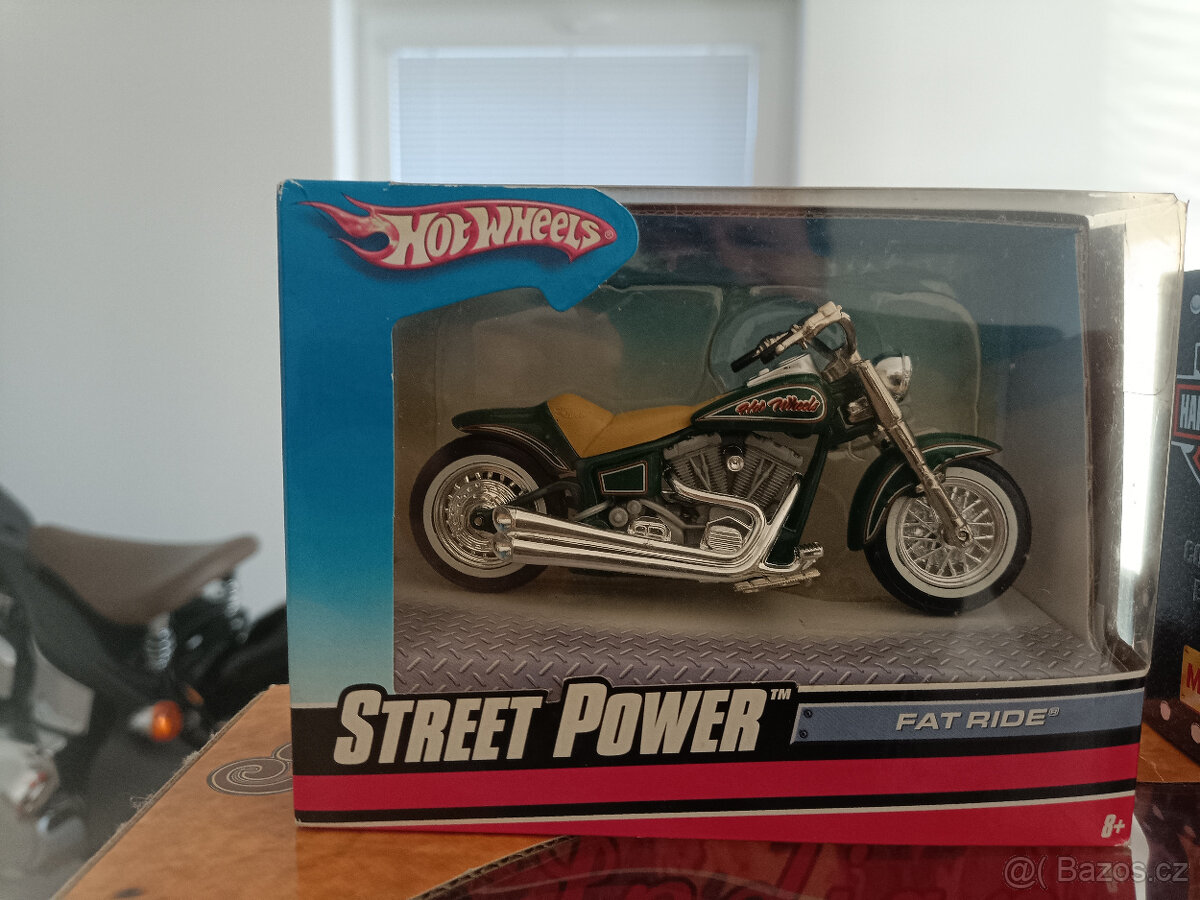 MODELY MOTOREK