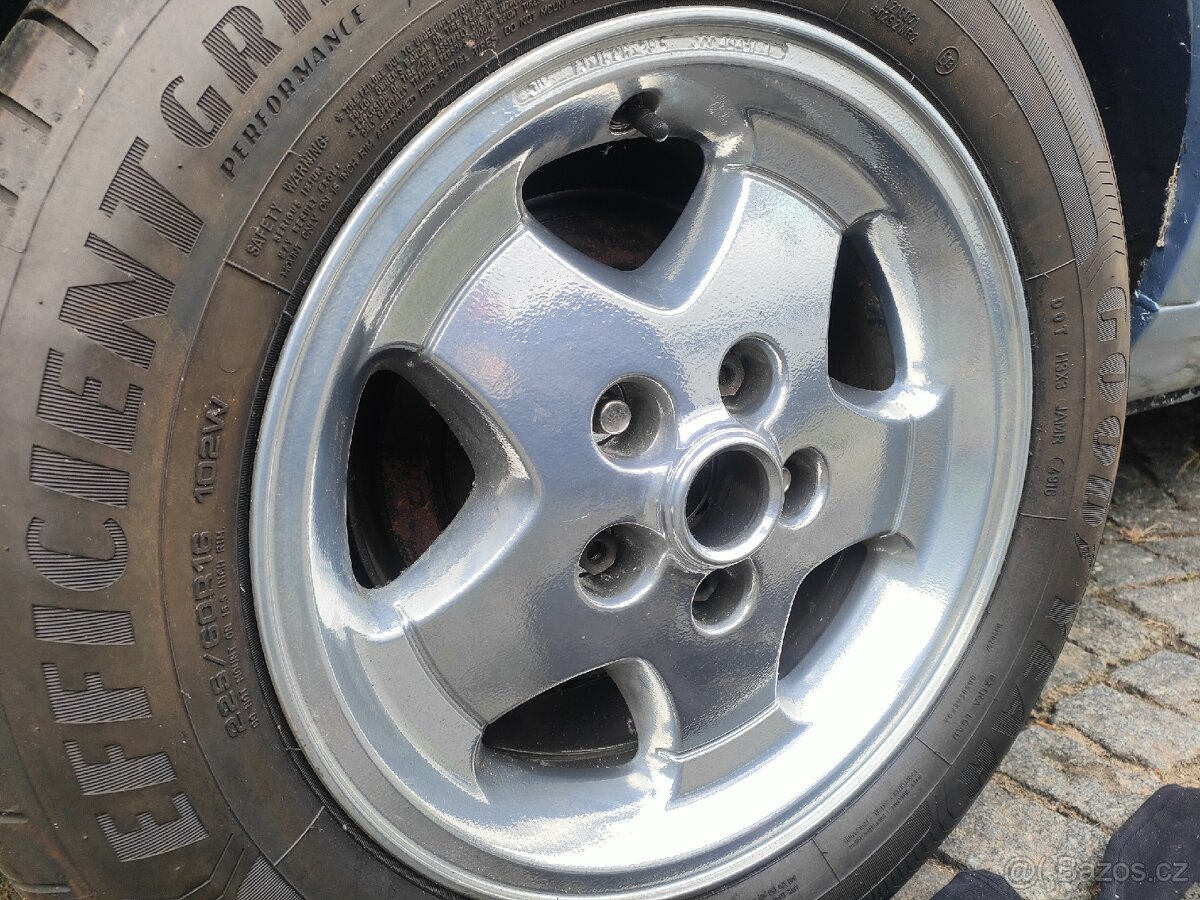 Kola Jaguar 5x120.65 16x7 225/60 R16