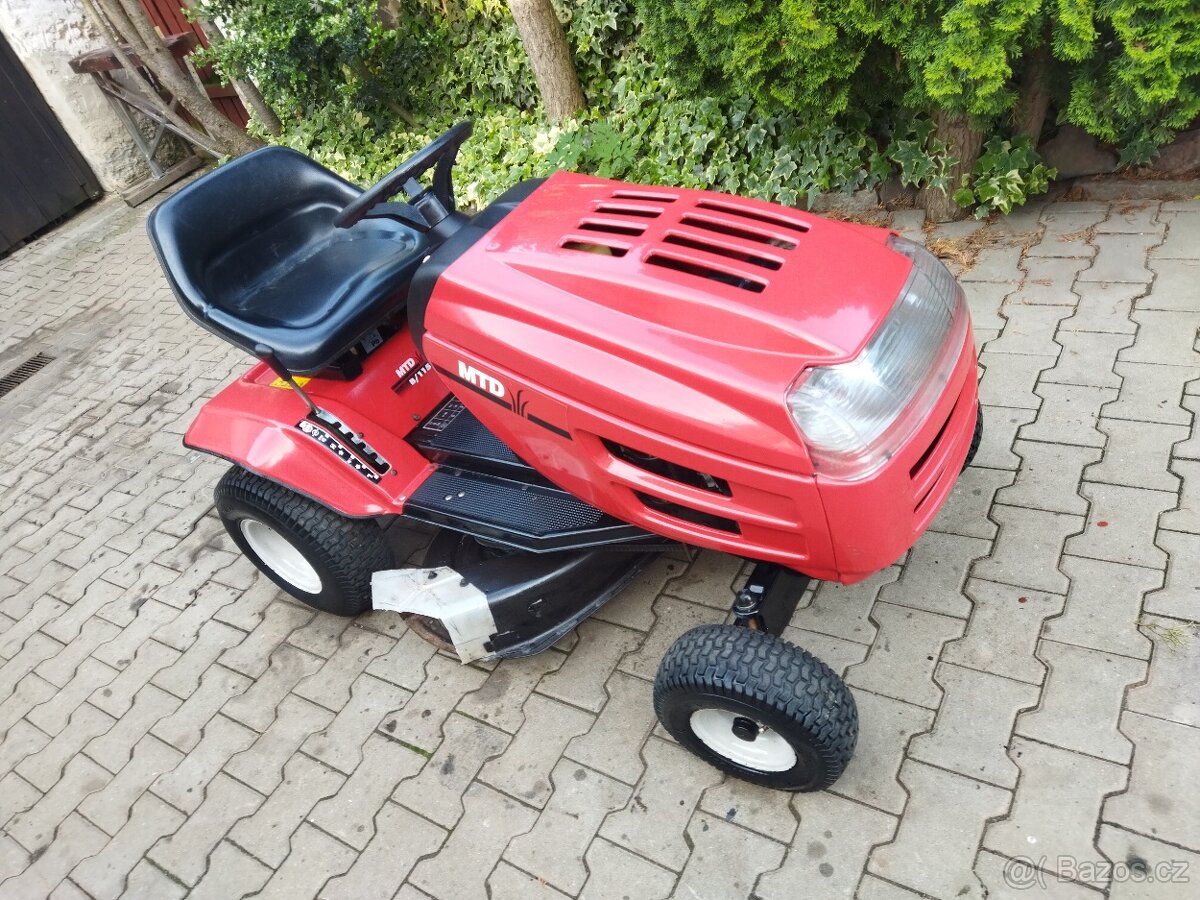 Prodam zahradní traktůrek
