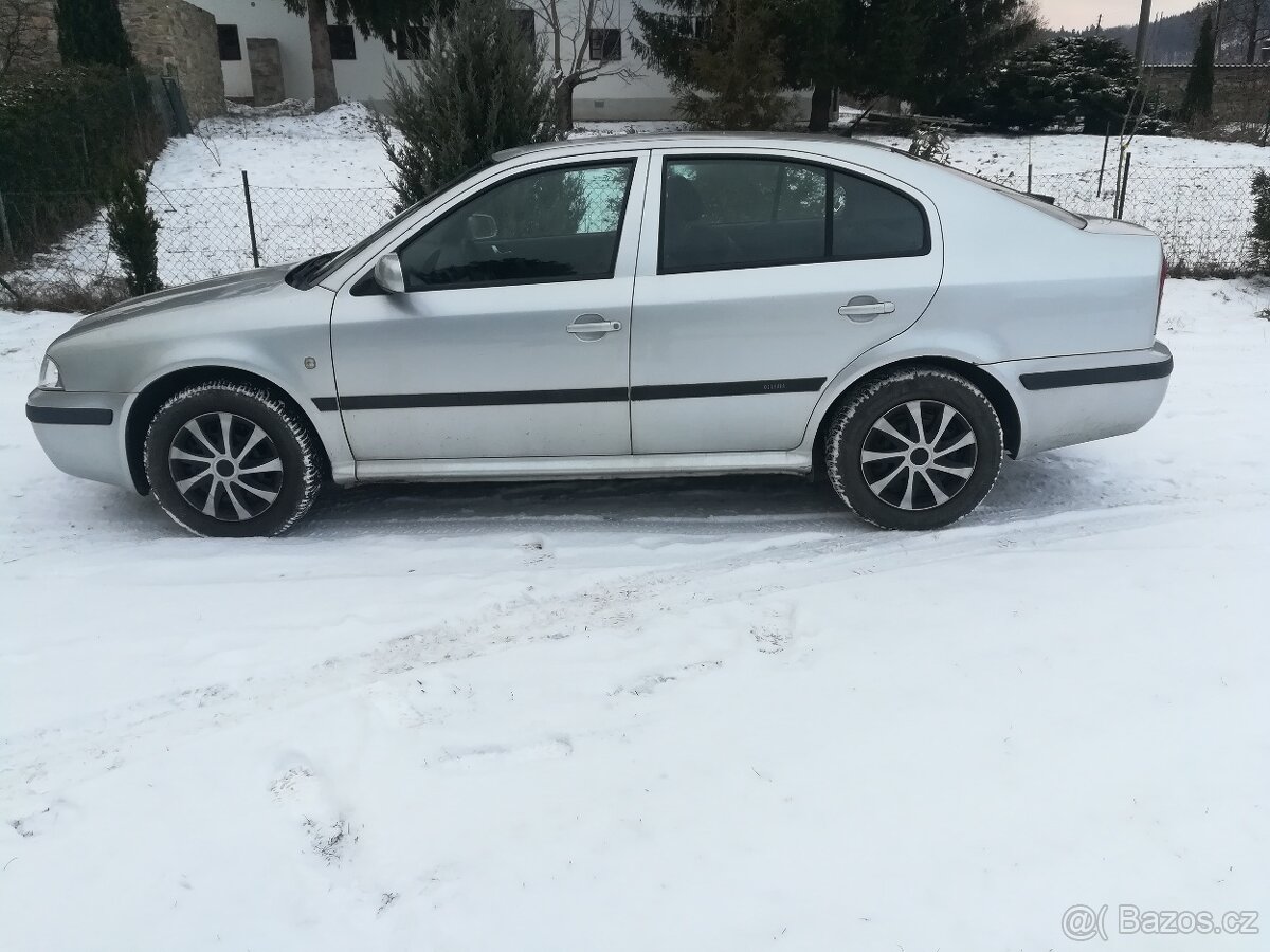 Škoda Octavia 1,6 díly