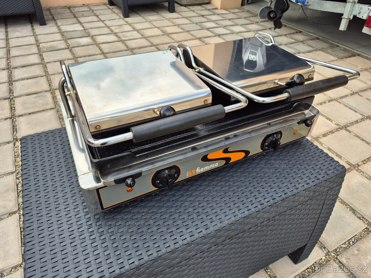 Kontaktní gril Fiamma 8.2 LTL