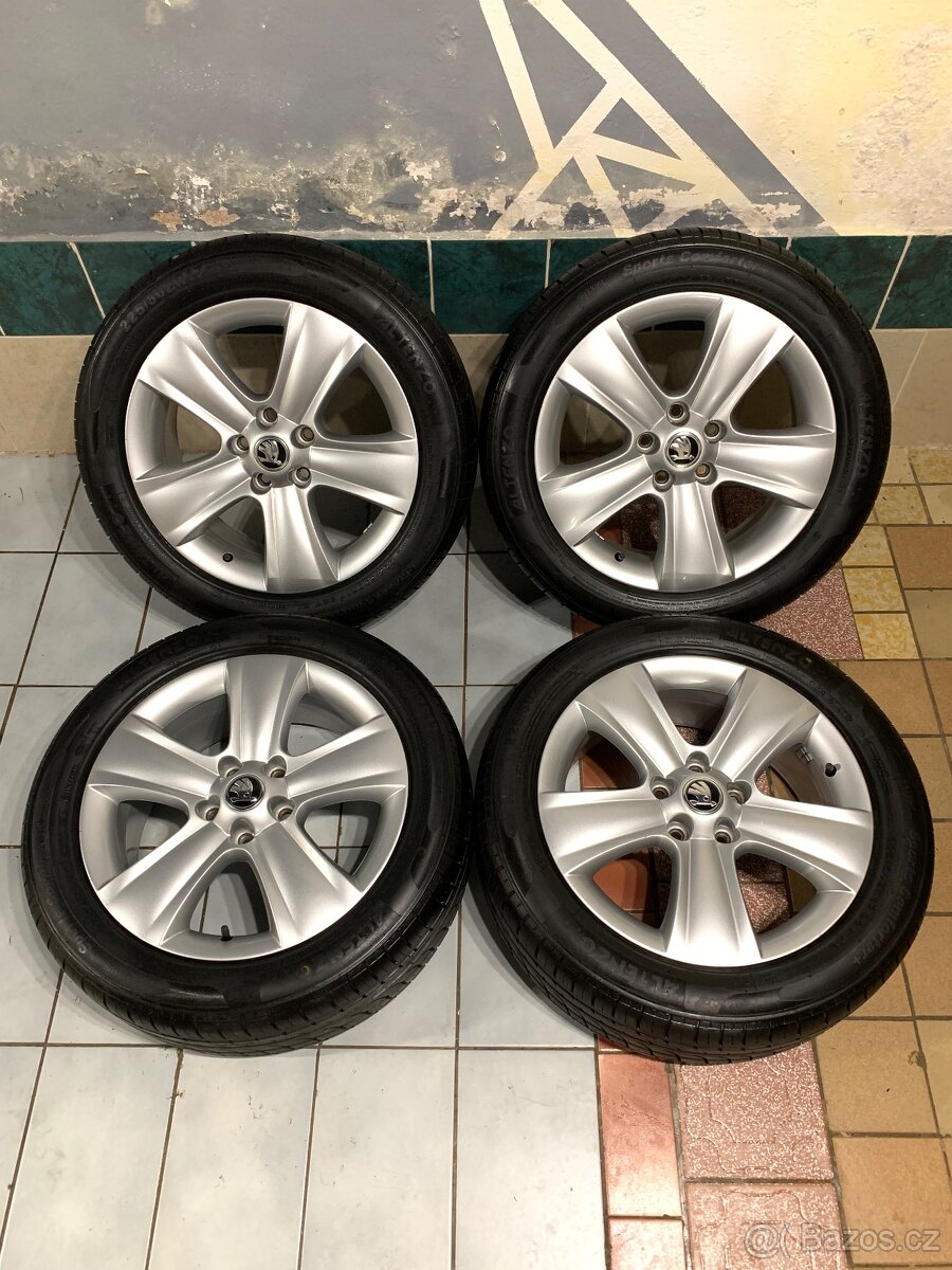 Alu kola Škoda R17 5X112 NOVÉ LETNÍ PNEU 225/50 R17 TOP STAV