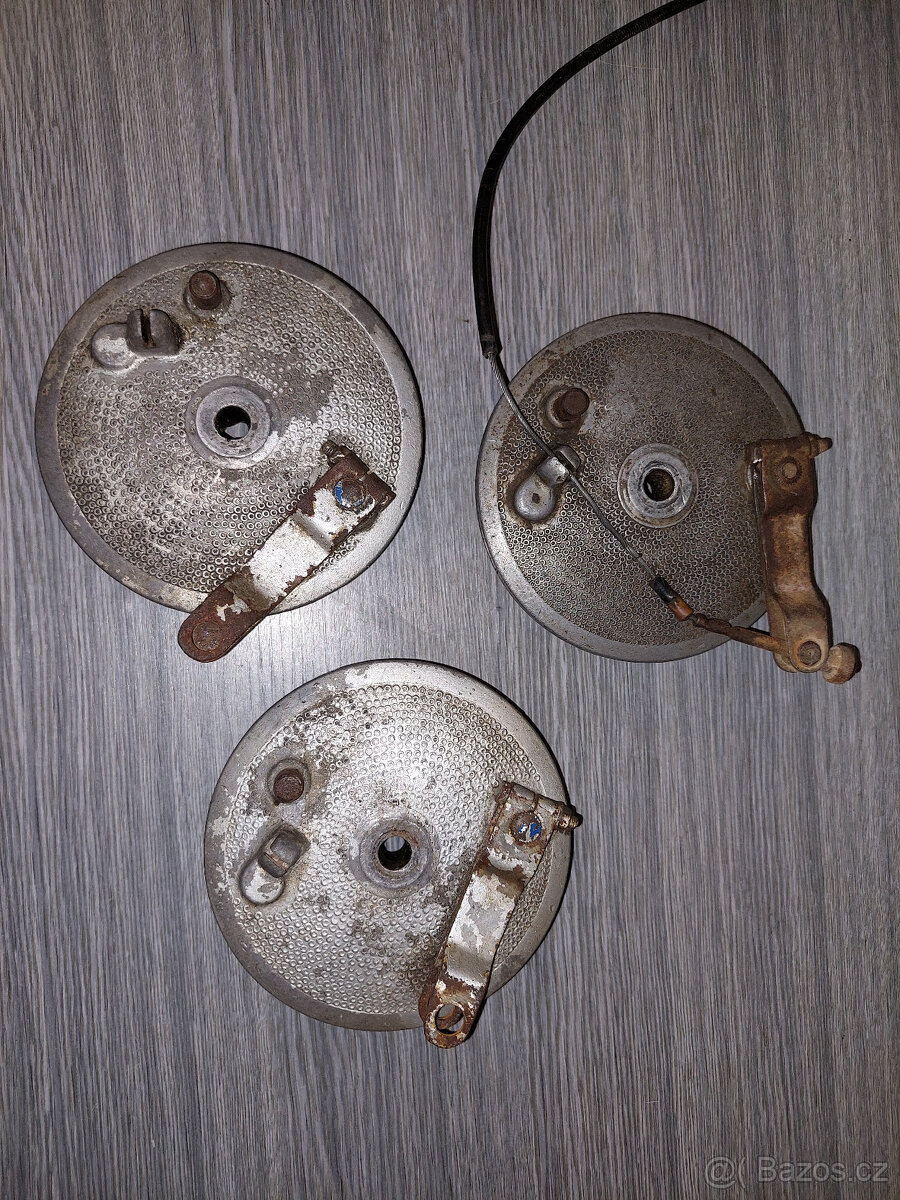 Jawa 50 pionyr, mustang - brzdovy stit kola