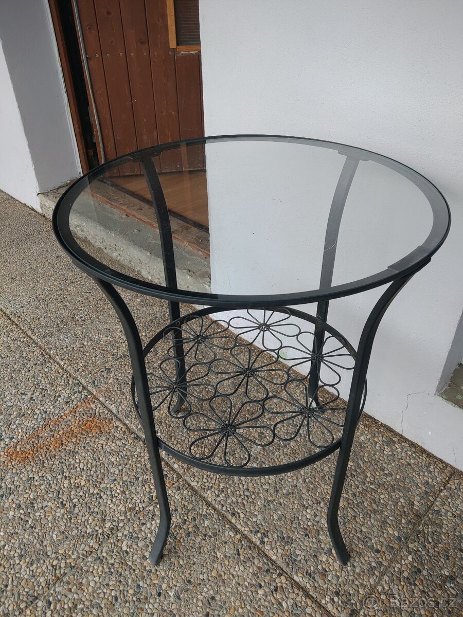 IKEA stolek klingsbo