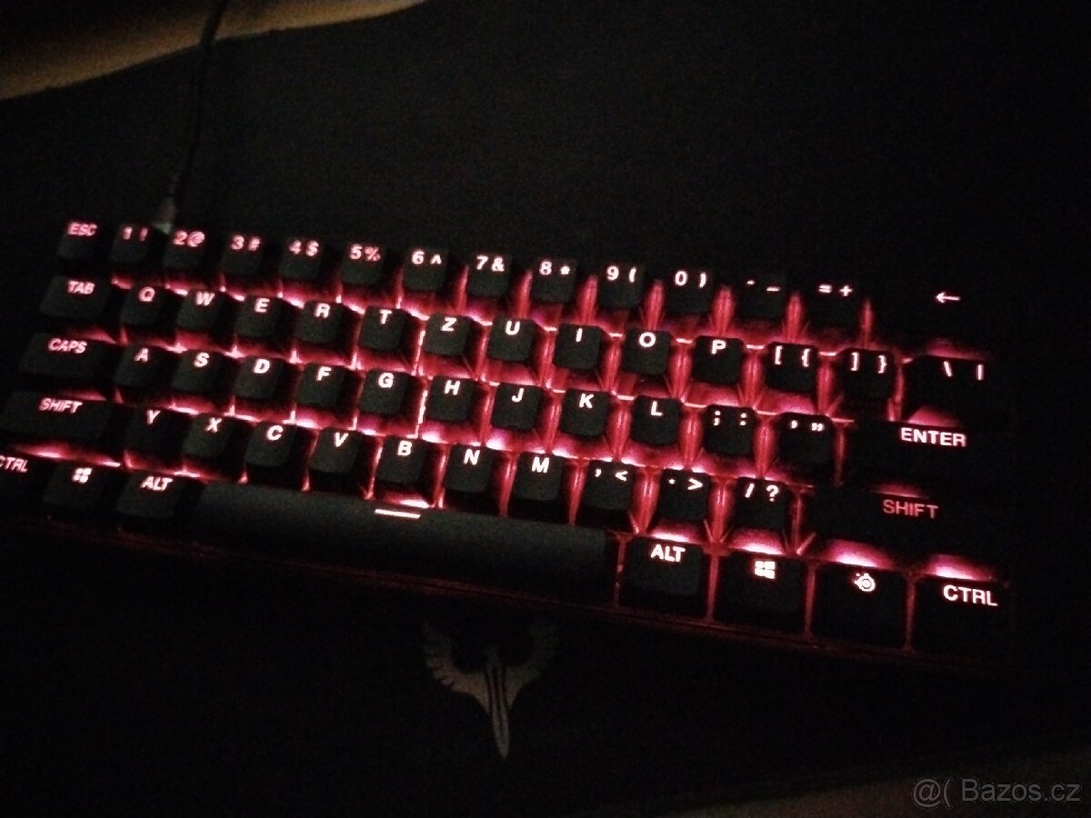 Herní klávesnice-steelseries apex 9mini