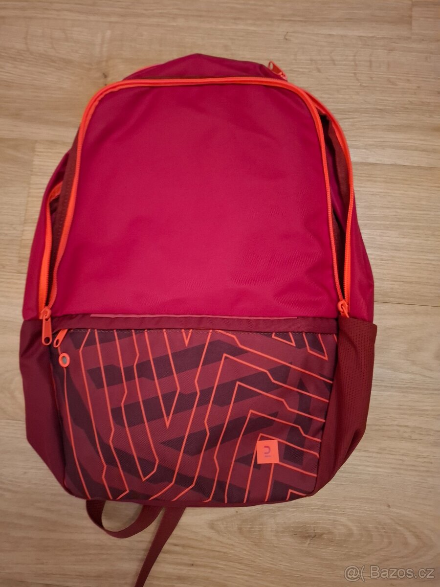 Prodám nový batoh Decathlon 20l