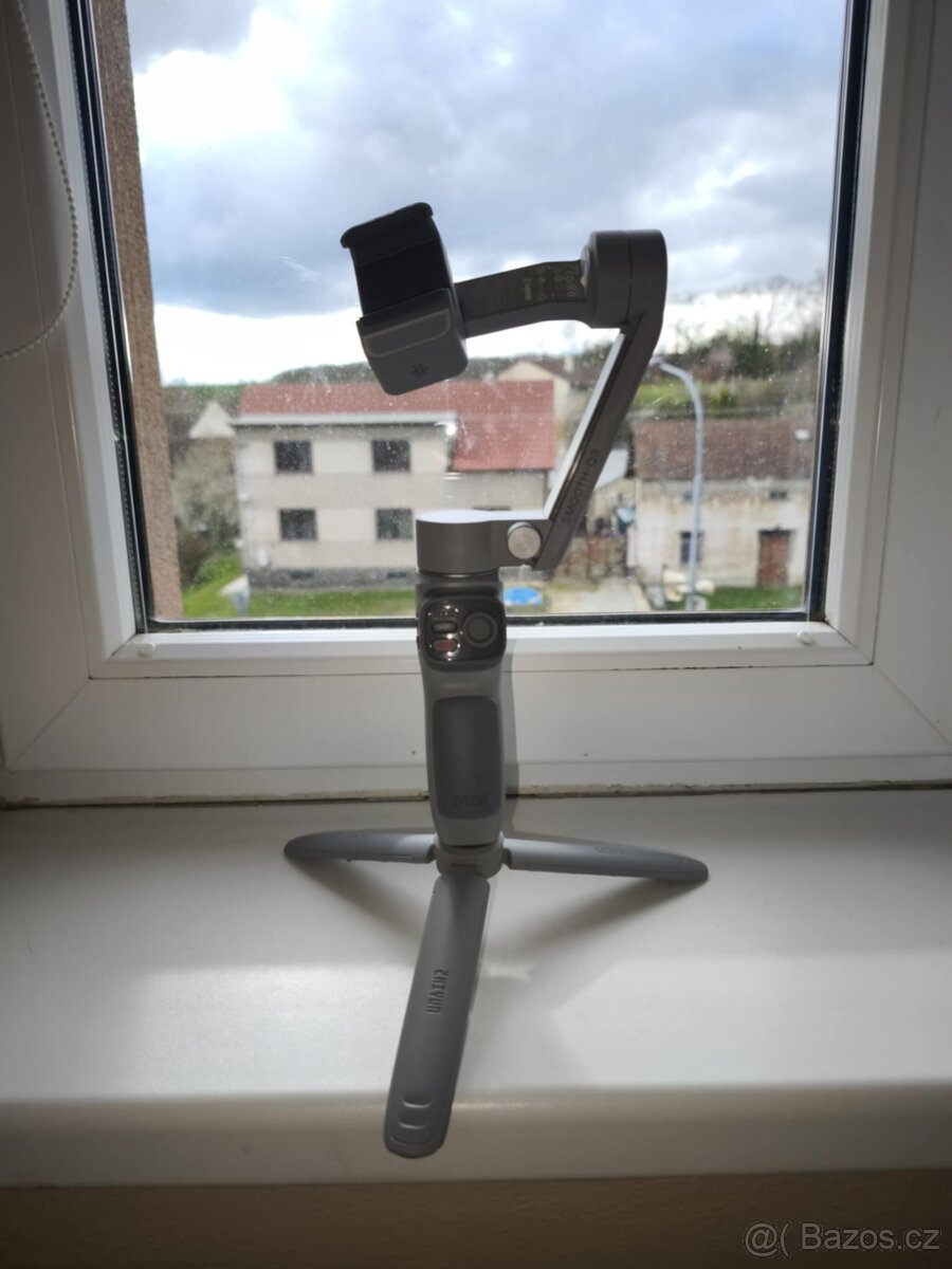 Stabilizator zhiyun smooth q3