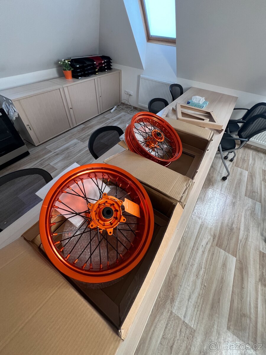 Supermoto ráfky na objednávku