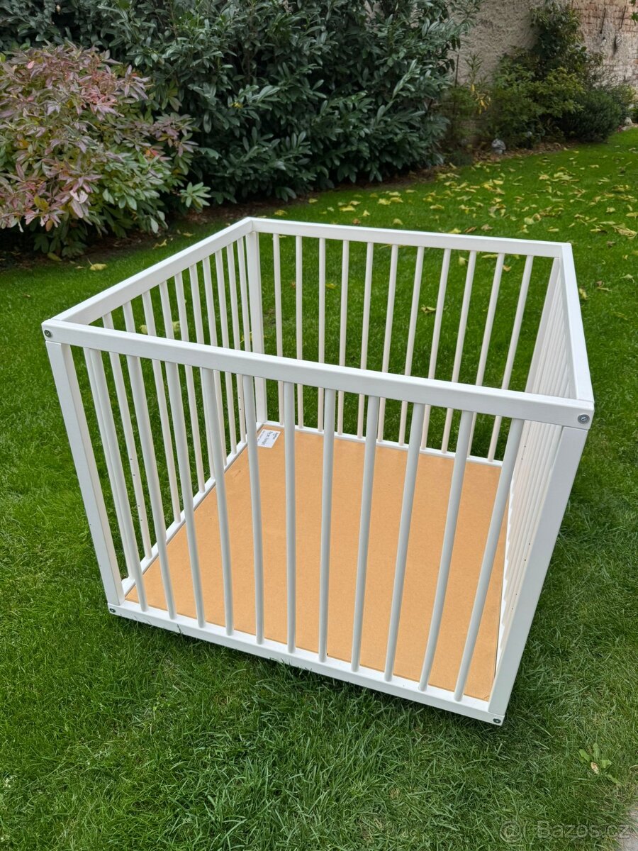 BabyDan dřevěná ohrádka