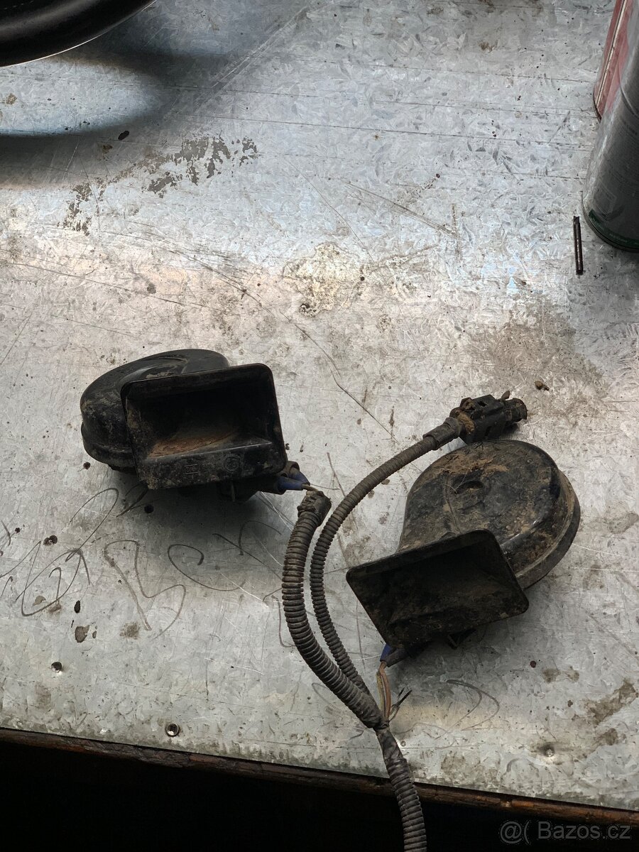 Klakson Škoda octavia 1