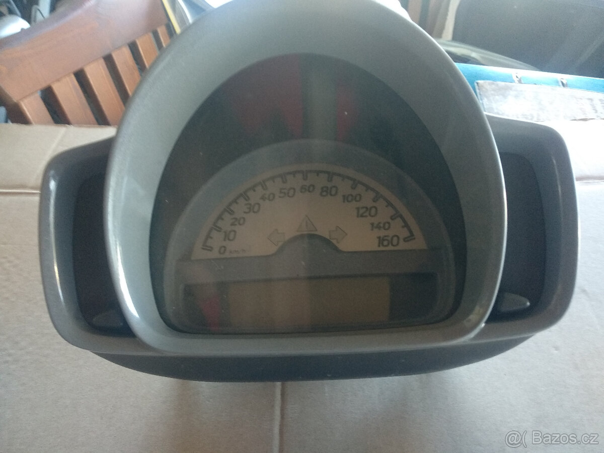 Smart 451 Fortwo - jednotky - prodám