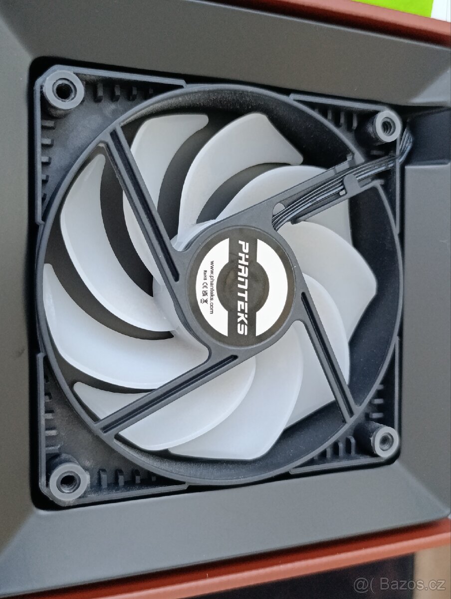 Ventilátor RGB