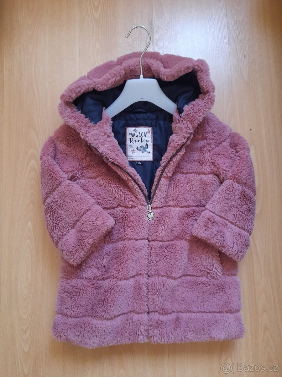 Divci kozisek zn.C&A vel.104