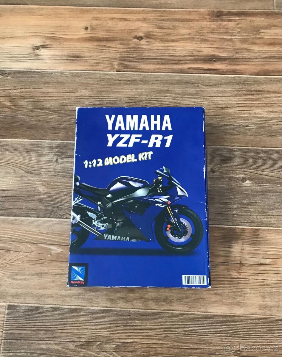 Yamaha YZF-R1 model