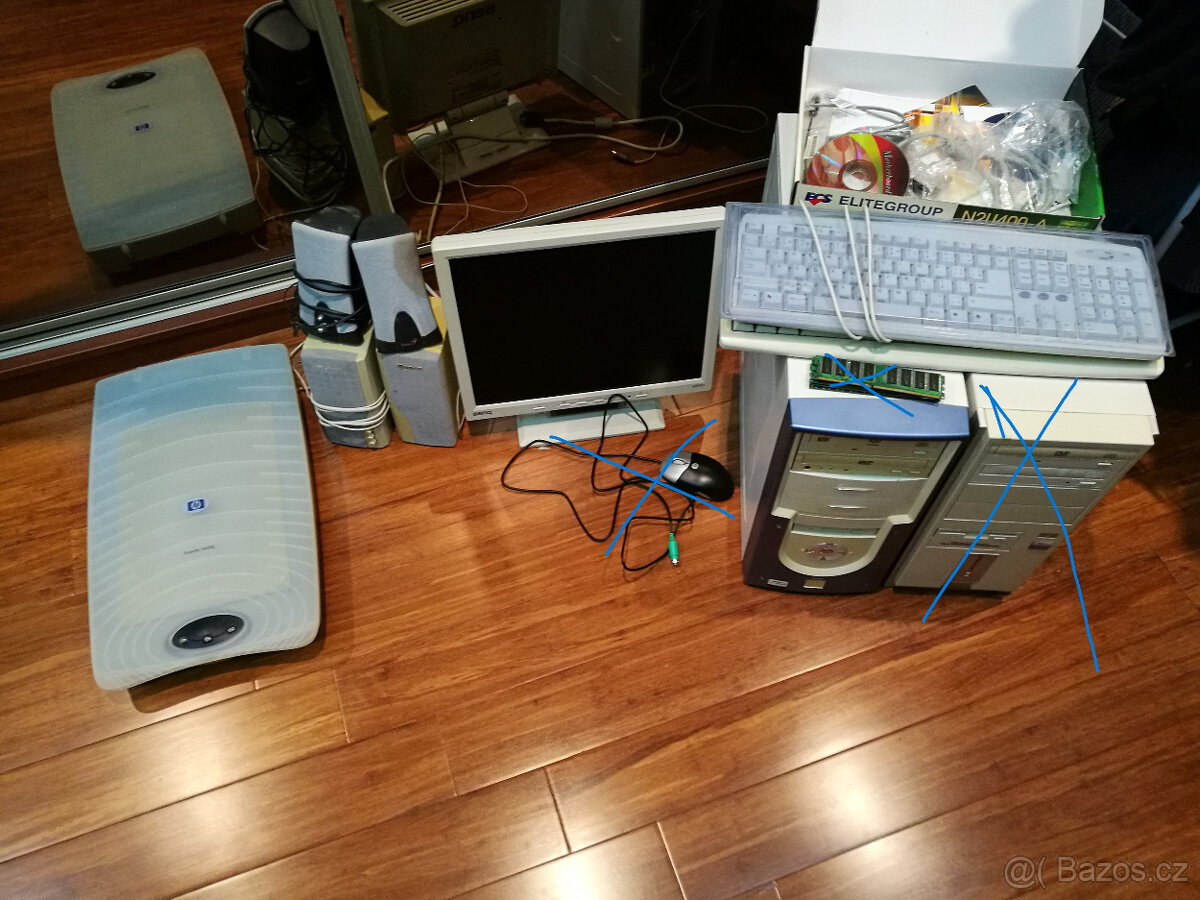 Starý počítač na díly