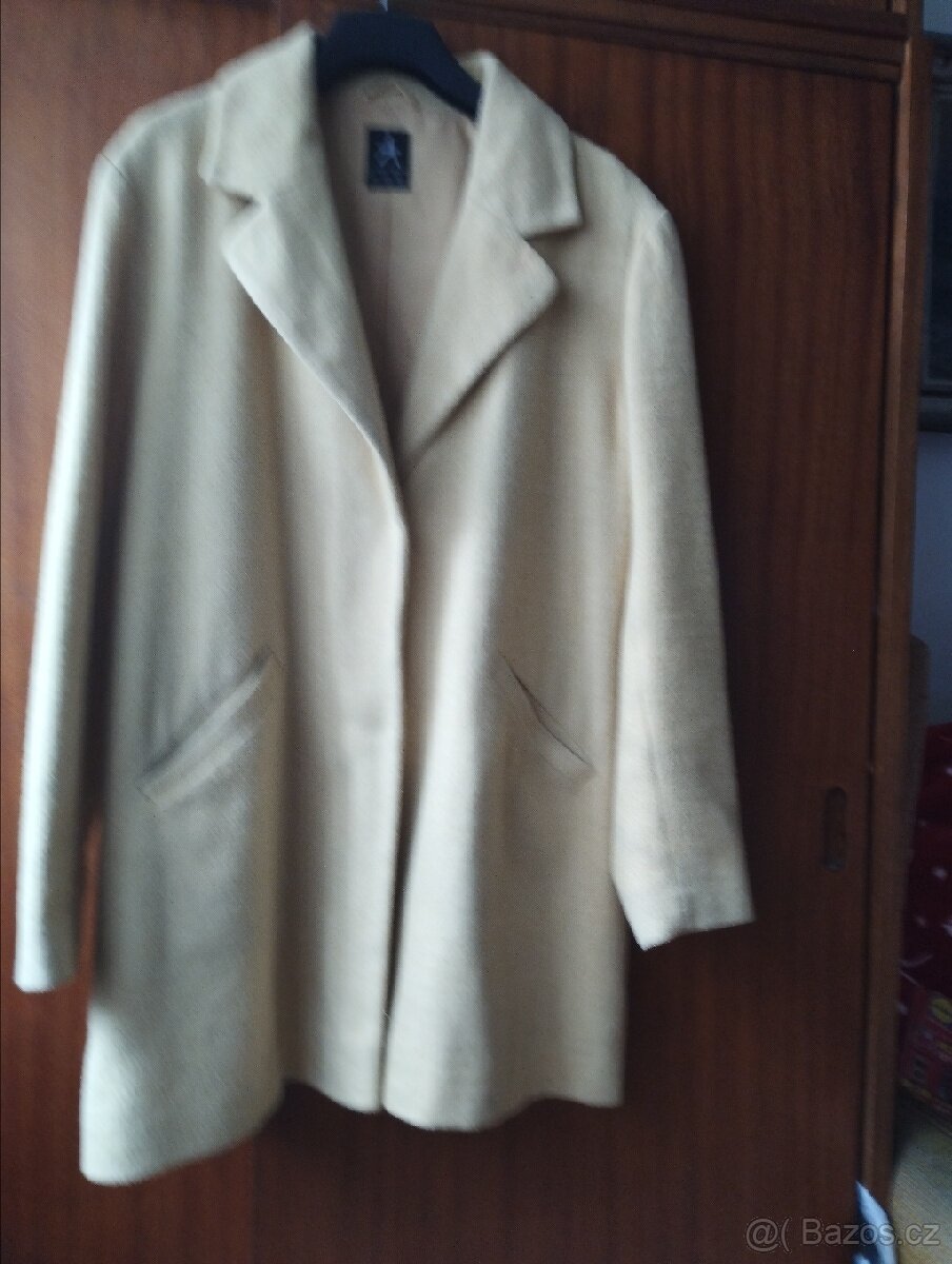 Kabát Primark Dublin,44 c,16, světle zluty s bezovou