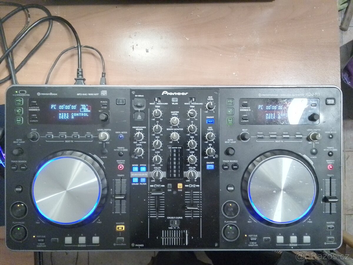 Prodám Pioneer XDJ-R1