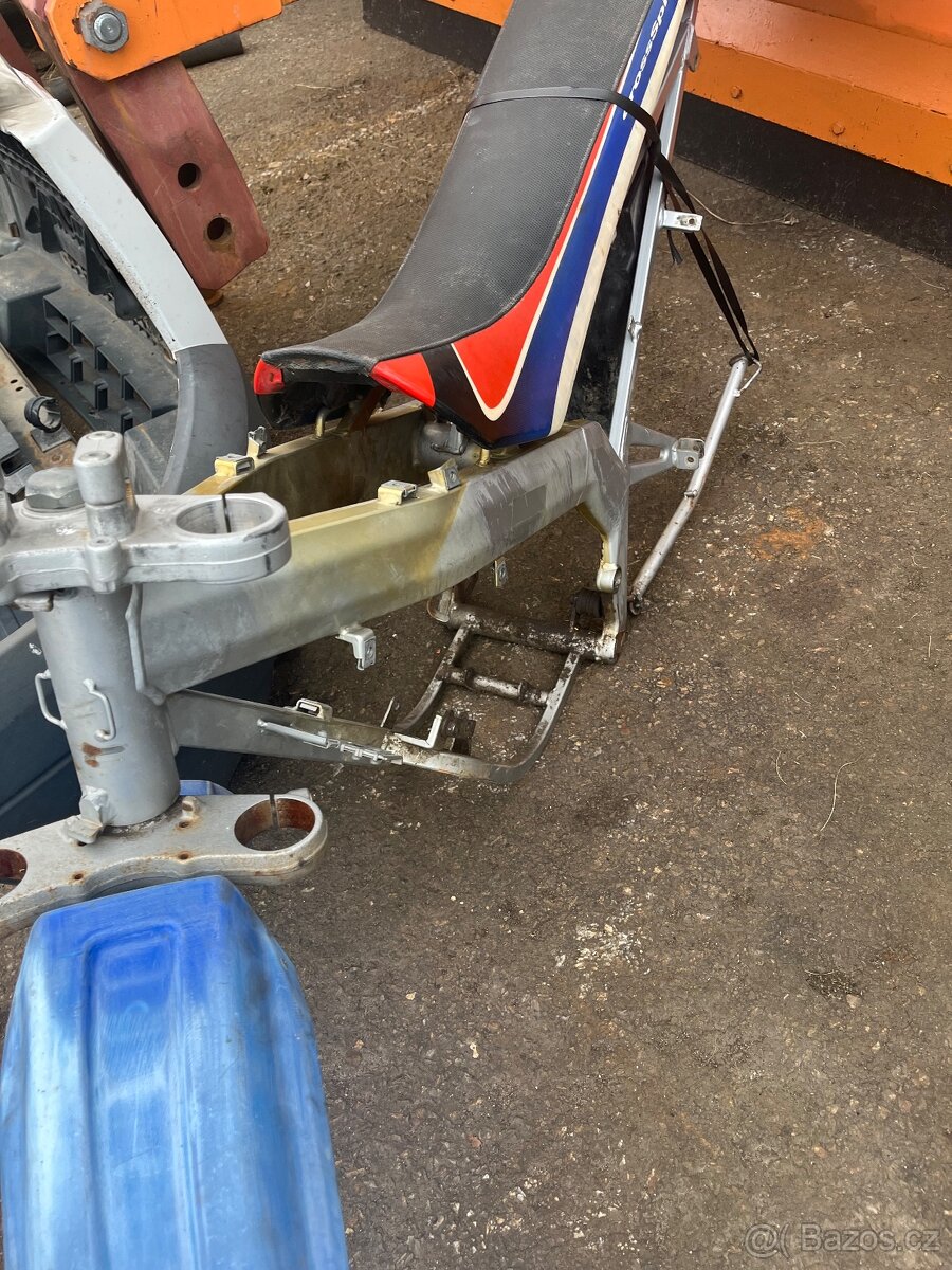 Derbi senda rám