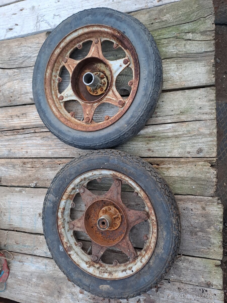 Kola skuter prase 175.