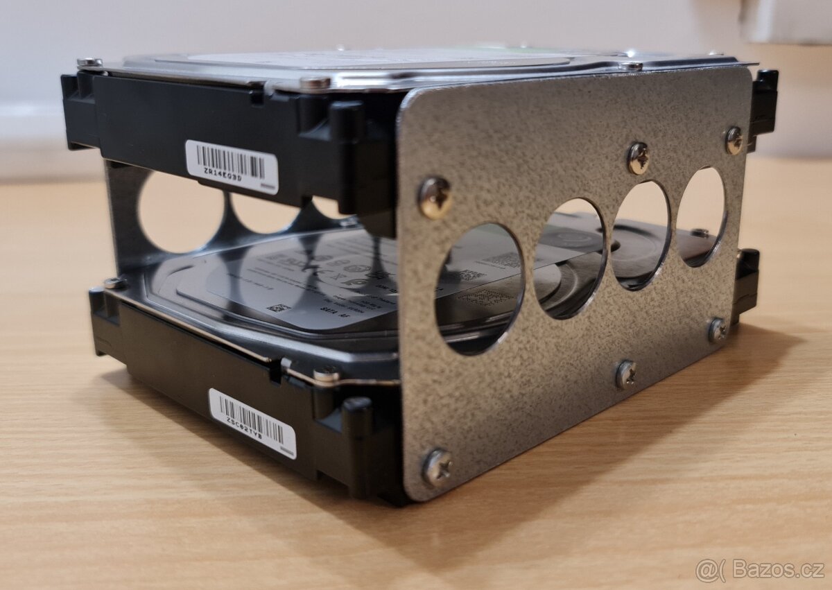 Konzoly (Plíšky) na duální upevnění 3,5" HDD
