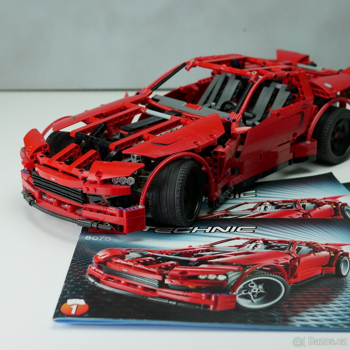 Lego červený závoďák