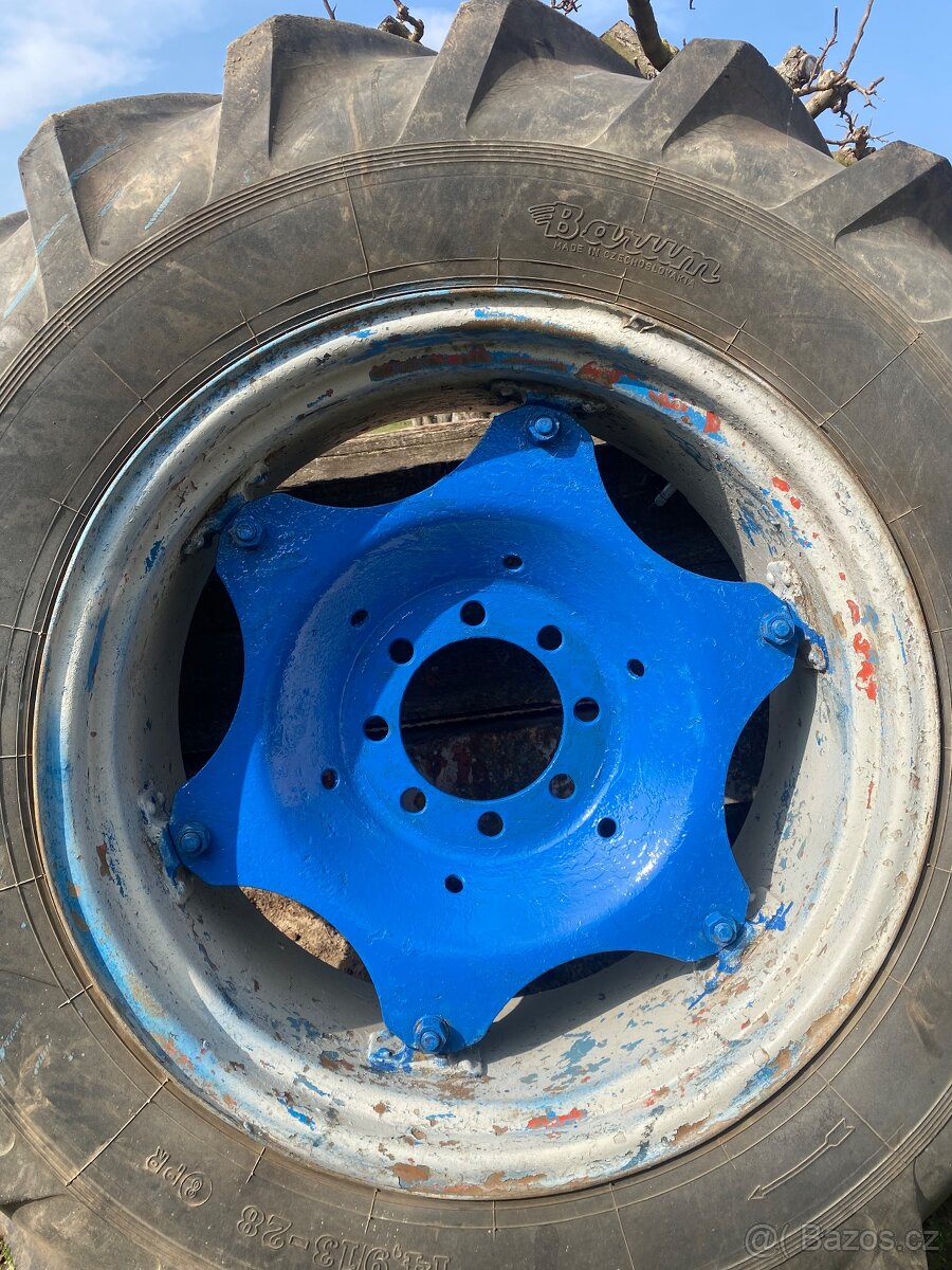 Kolo na traktor