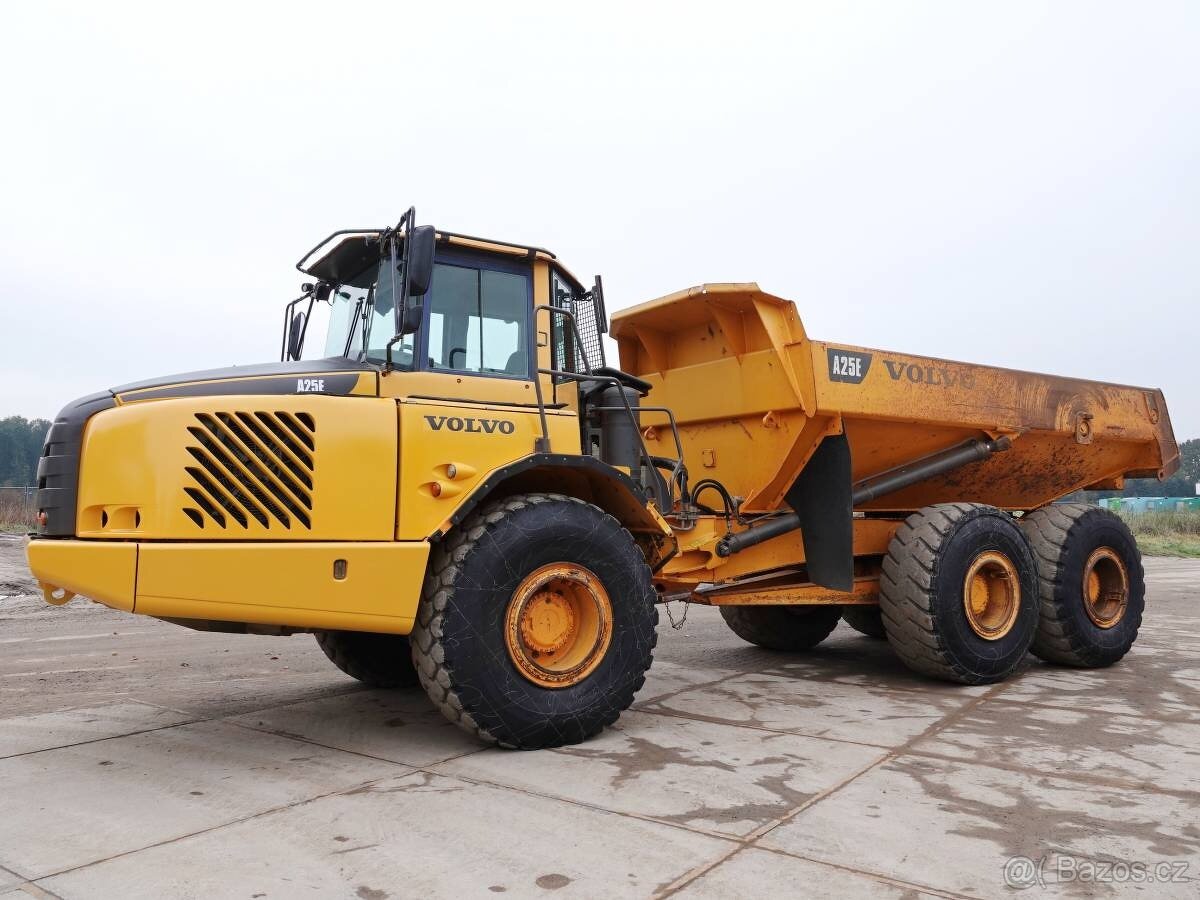 ŘIDIČ / STROJNÍK na kĺbový DUMPER / DOZER / VALEC