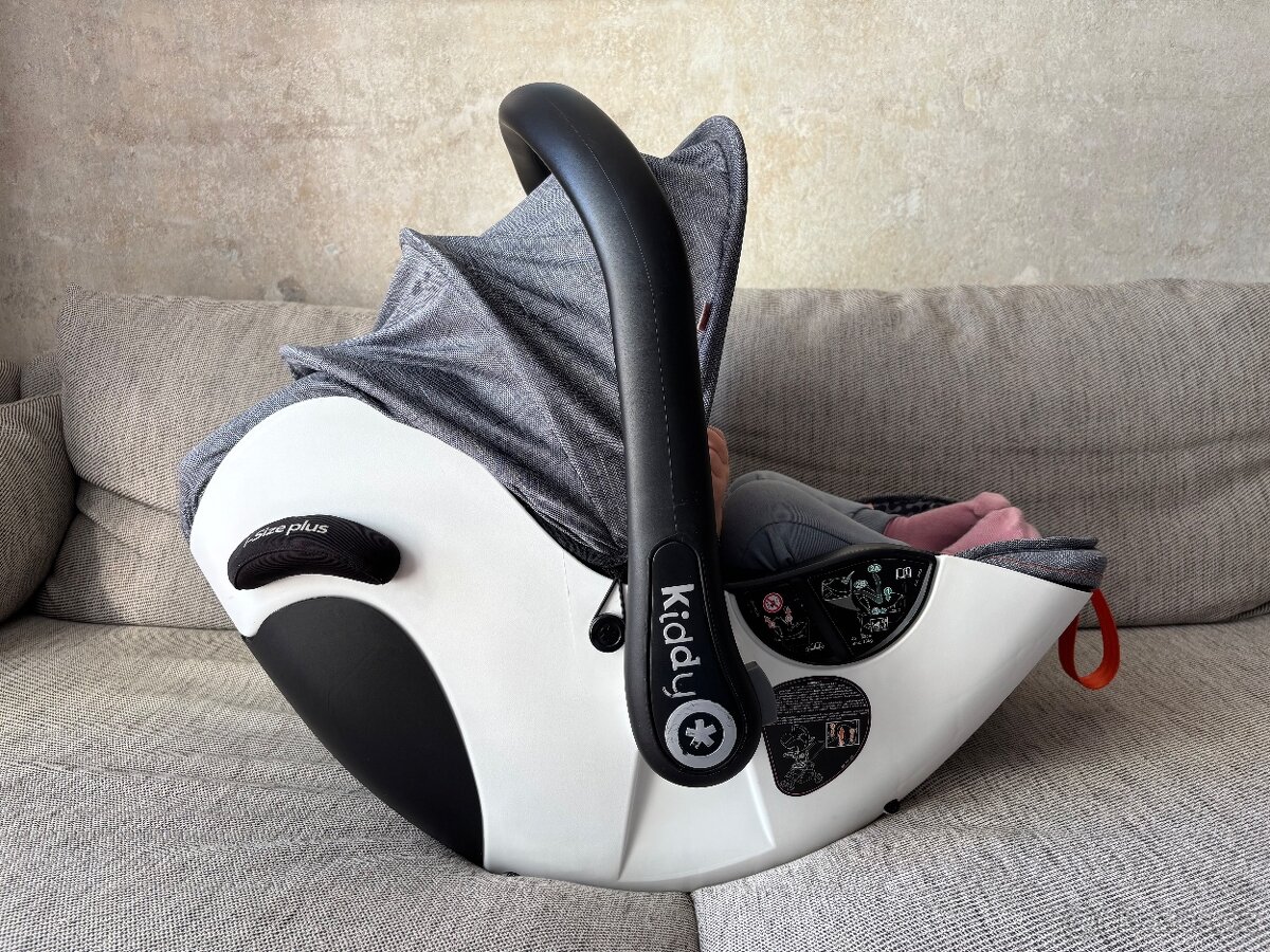 Kiddy evoluna i-size (isofix + novor. vložka)