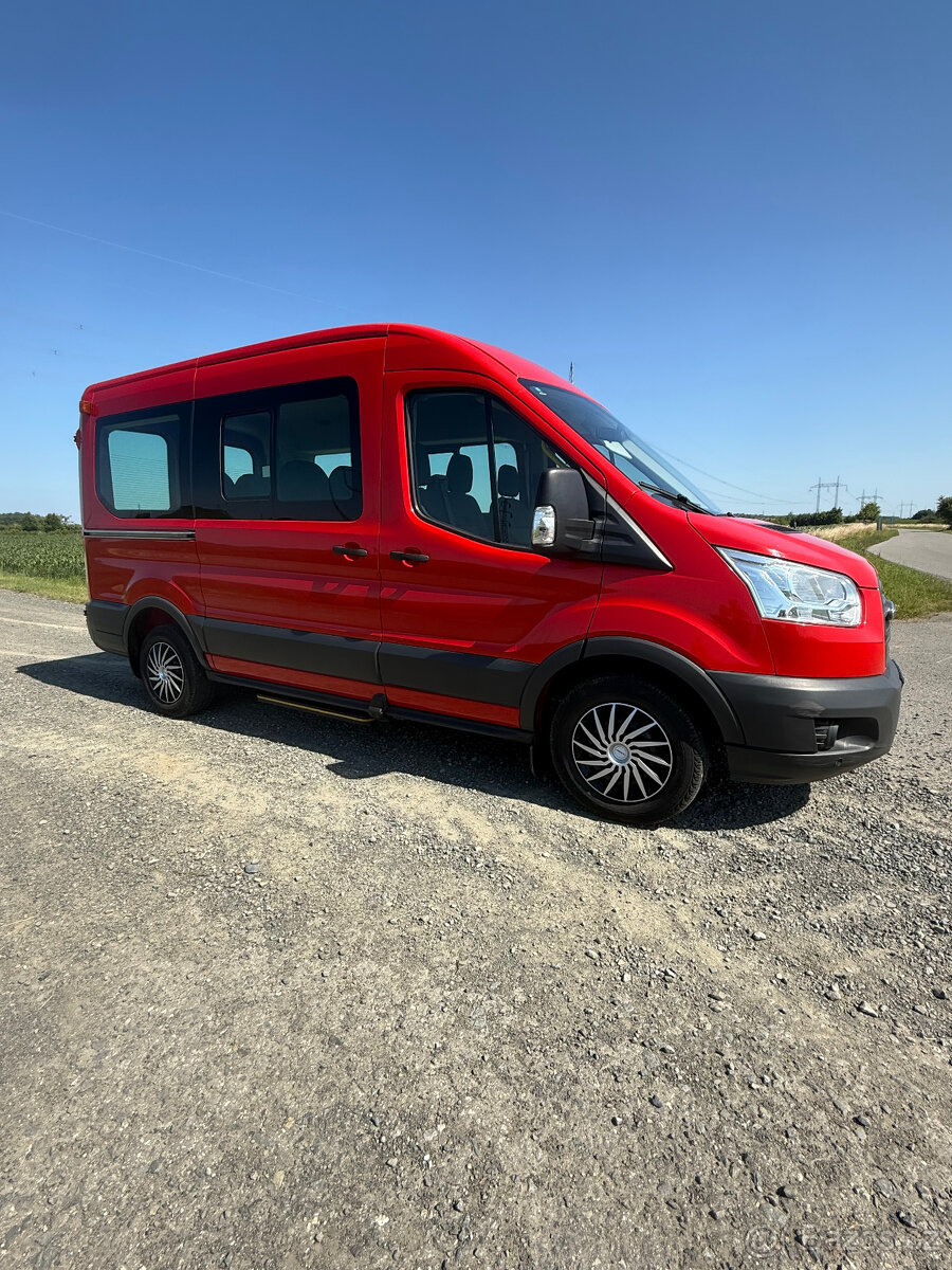Ford Transit 2.2 TDCI rok 2016 9 Míst 187 921 km