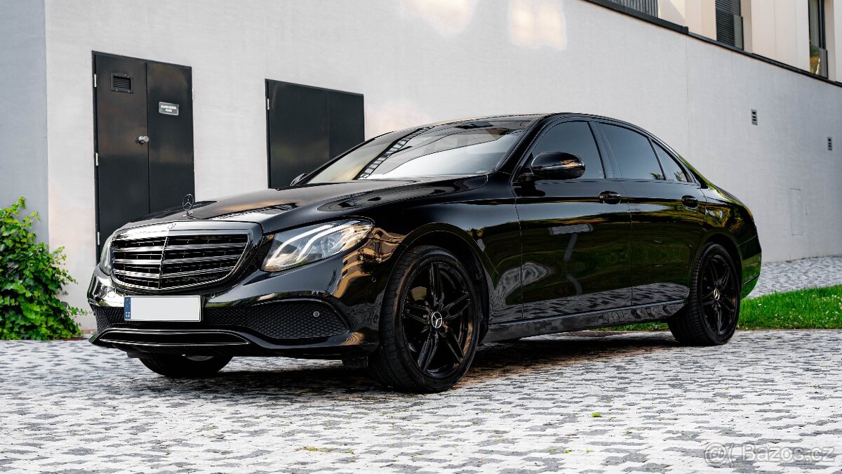 MERCEDES-BENZ E220d W213