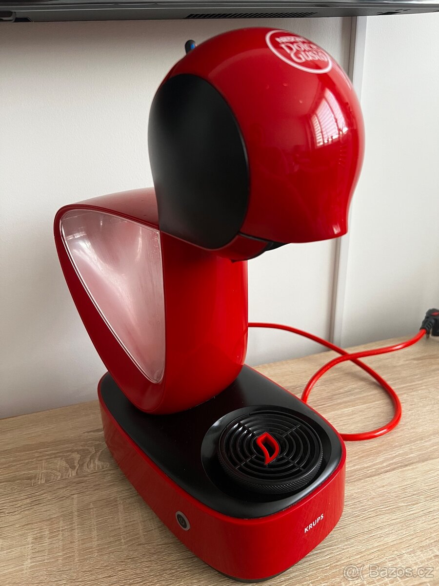 Nescafé Dolce Gusto Infinissima Kávovar na kapsle - červený