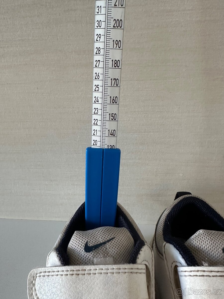 Boty Nike velikost 22
